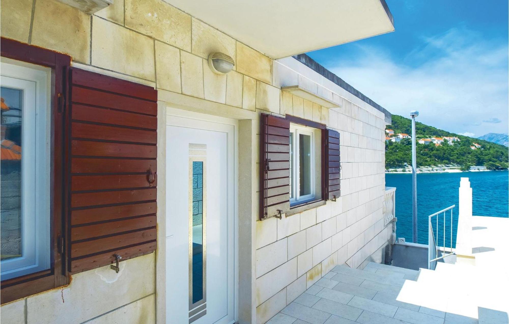 Beautiful Home In Pucisca With Wifi Εξωτερικό φωτογραφία